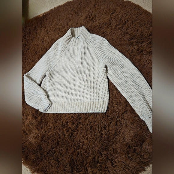 H&M chunky knit turtleneck - Picture 1 of 3